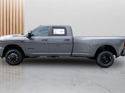 New 2026 RAM 3500 Big Horn AWD/4WD image 5