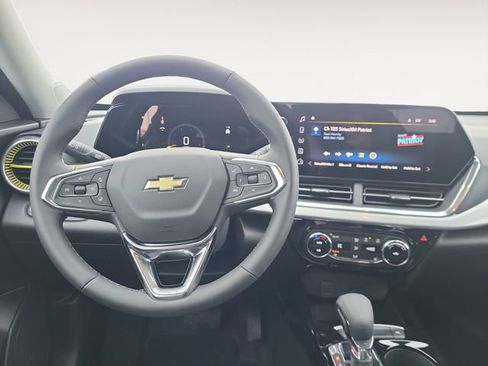 New 2026 Chevrolet Trax LT w/ Driver Confidence Package image 14