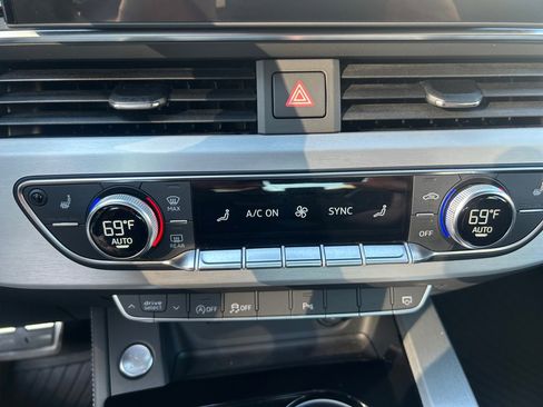 Used 2022 Audi A4 2.0T Premium Plus AWD/4WD image 18