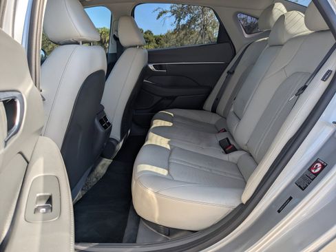 Used 2020 Hyundai Sonata Limited image 15