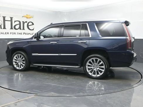 Used 2020 Cadillac Escalade Luxury AWD/4WD image 53