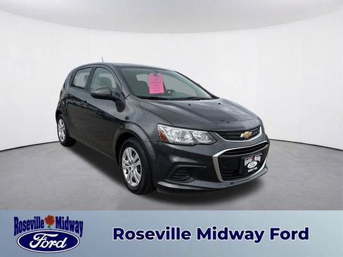 Used 2019 Chevrolet Sonic LT FWD image 1