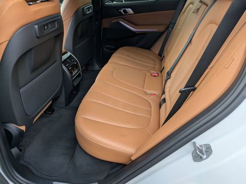 Used 2022 BMW X5 xDrive40i w/ Premium Package image 22