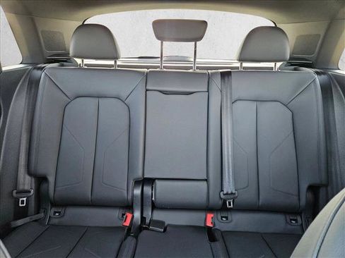 New 2025 Audi Q3 2.0T Premium image 15