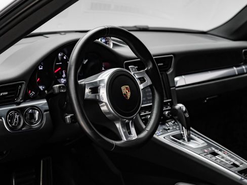 Used 2015 Porsche 911 Carrera image 38