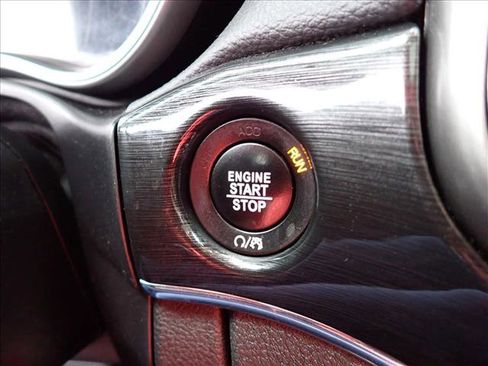 Used 2017 Jeep Grand Cherokee Trailhawk w/ Trailhawk Luxury Group image 25