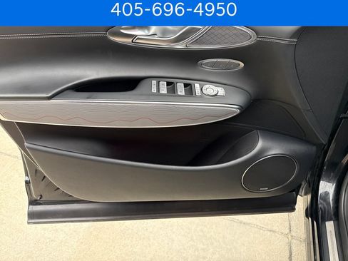 Used 2023 Genesis GV70 2.5T w/ Advanced Package AWD/4WD image 12