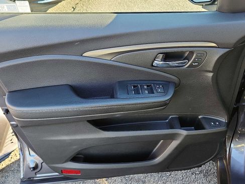 Certified 2022 Honda Pilot Special Edition image 12