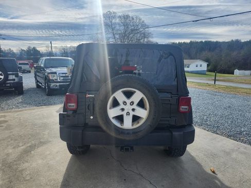 Used 2009 Jeep Wrangler X image 6