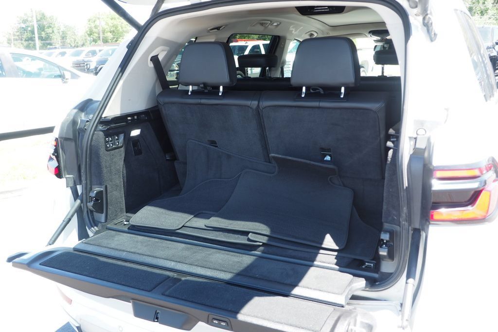 Used 2026 BMW X7 xDrive40i AWD/4WD image 19
