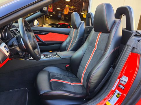 Used 2015 BMW Z4 sDrive35is image 19