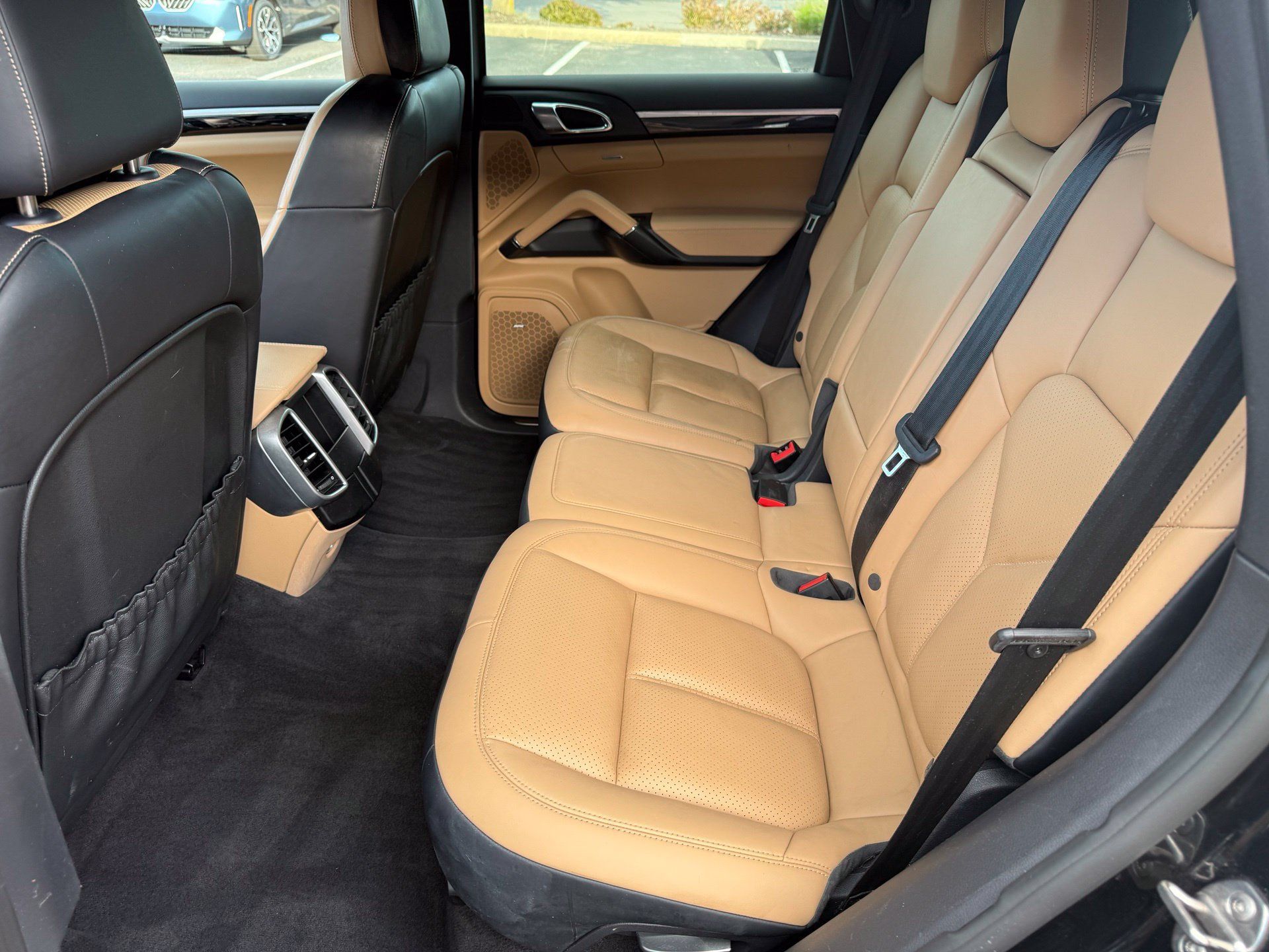Used 2015 Porsche Cayenne Diesel AWD/4WD image 27