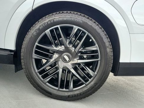 New 2026 Cadillac Escalade IQL Sport 1 w/ LPO, ONYX Package AWD/4WD image 13