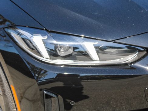 New 2026 BMW i4 eDrive40 w/ Parking Assistance Package RWD image 8