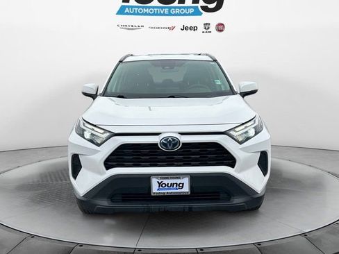 Used 2024 Toyota RAV4 LE AWD/4WD image 9