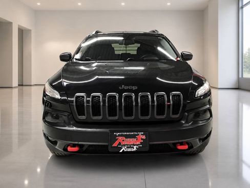 Used 2015 Jeep Cherokee Trailhawk w/ Comfort/Convenience Group AWD/4WD image 9