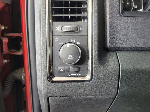 Used 2015 RAM 1500 Sport w/ Remote Start & Security Group image 16