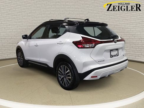 Used 2023 Nissan Kicks SR w/ SR Premium Package image 7