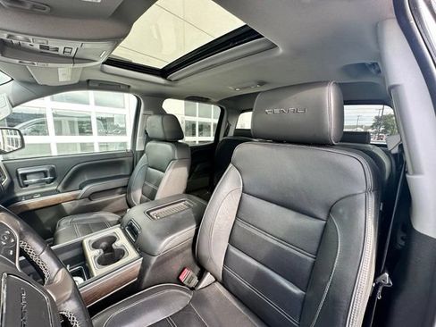 Used 2018 GMC Sierra 1500 Denali w/ Denali Ultimate Package AWD/4WD image 8