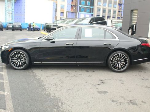 Used 2025 Mercedes-Benz S 580 4MATIC Sedan image 6