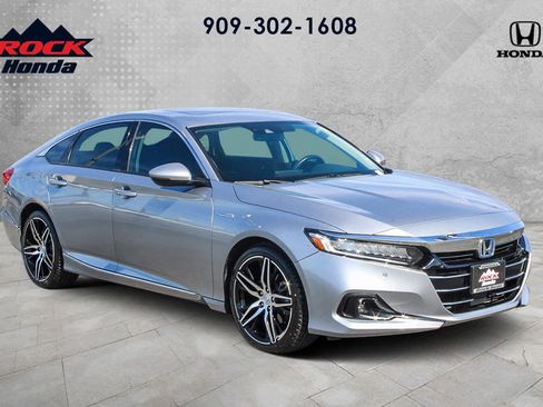 Certified 2022 Honda Accord Touring image 3