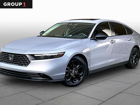 Used 2025 Honda Accord SE image 1