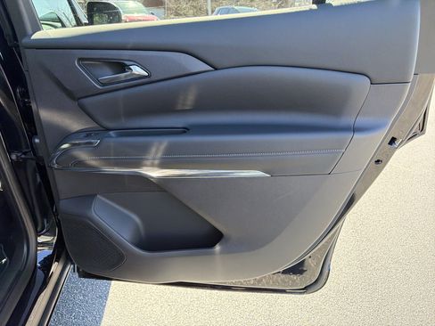 New 2026 Chevrolet Traverse LT w/ Midnight/Sport Edition image 16