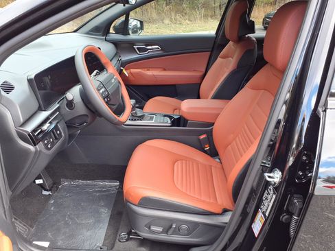 New 2026 Kia Sportage SX FWD image 5