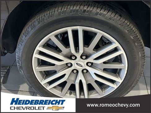 Used 2022 Ford Expedition Max Platinum image 9