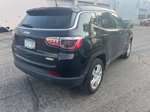 Used 2022 Jeep Compass Latitude w/ Convenience Group AWD/4WD image 5