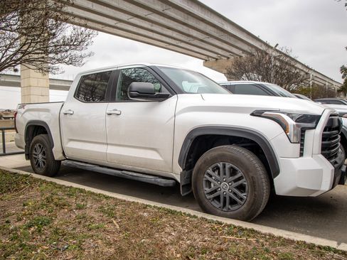 Used 2024 Toyota Tundra SR5 image 6