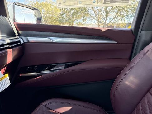 New 2026 Cadillac Escalade ESV Sport image 23