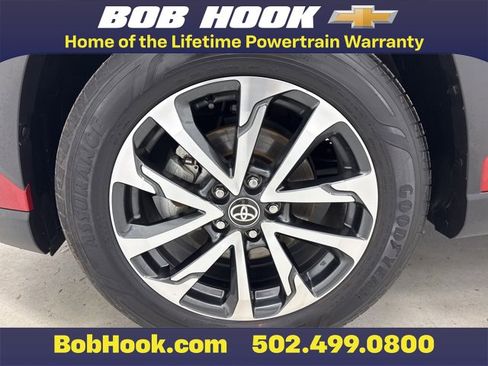 Used 2024 Toyota Corolla Cross XLE image 37