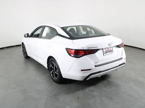 Certified 2024 Nissan Sentra SV FWD image 4