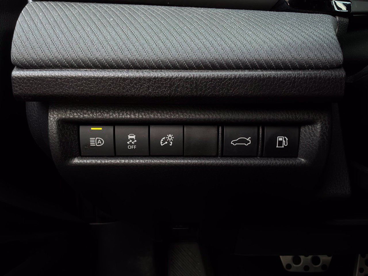 Used 2026 Toyota Camry SE FWD image 24
