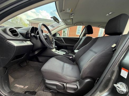 Used 2011 MAZDA MAZDA3 i Touring FWD image 12