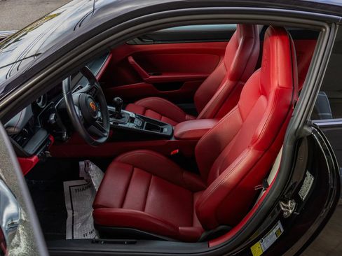 Used 2023 Porsche 911 Carrera 4 GTS image 39