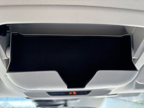 Used 2025 Ford Mustang Mach-E Premium image 30