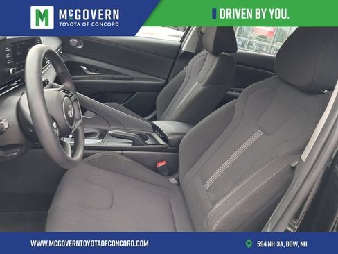 Used 2024 Hyundai Elantra SE FWD image 16