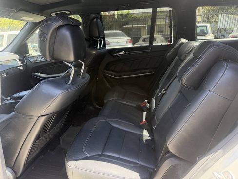 Used 2014 Mercedes-Benz GL 550 4MATIC image 13