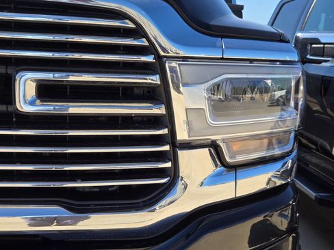 Used 2024 RAM 2500 Laramie w/ Safety Group AWD/4WD image 10