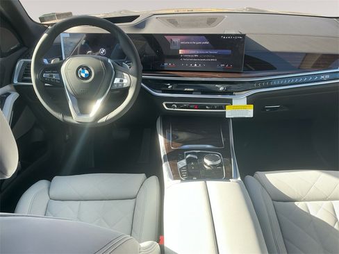 New 2026 BMW X5 xDrive40i w/ Climate Comfort Package image 10