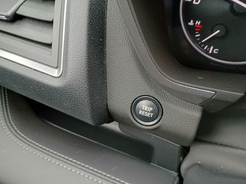 Used 2024 Subaru Ascent Touring image 25