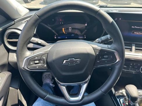 Used 2024 Chevrolet Trax ACTIV w/ Driver Confidence Package FWD image 11