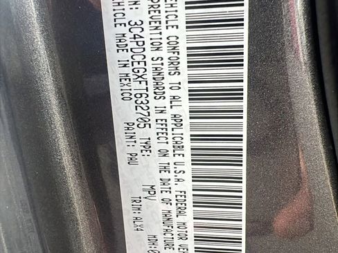 Used 2015 Dodge Journey R/T w/ Flexible Seating Group image 33