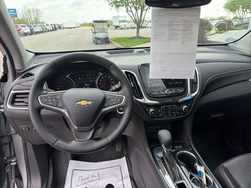 Used 2023 Chevrolet Equinox Premier FWD image 22