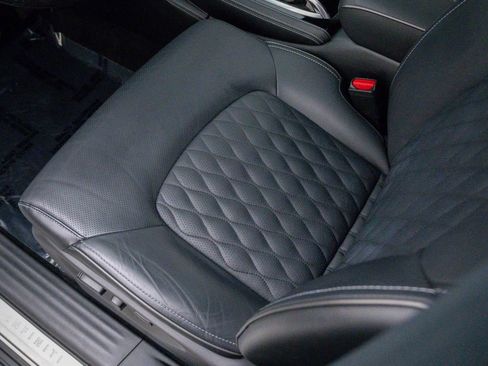 Used 2024 INFINITI QX80 Sensory image 15