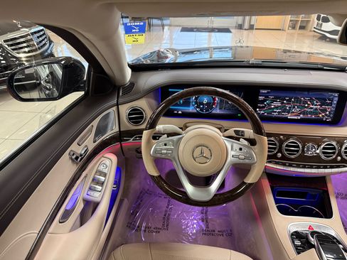 Used 2020 Mercedes-Benz S 560 Sedan image 18