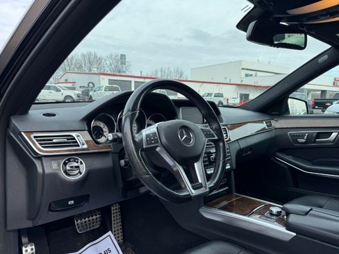Used 2014 Mercedes-Benz E 350 4MATIC Sedan image 14