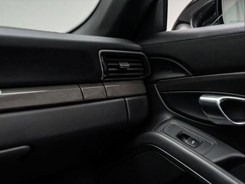 Used 2019 Porsche 911 Turbo S image 26